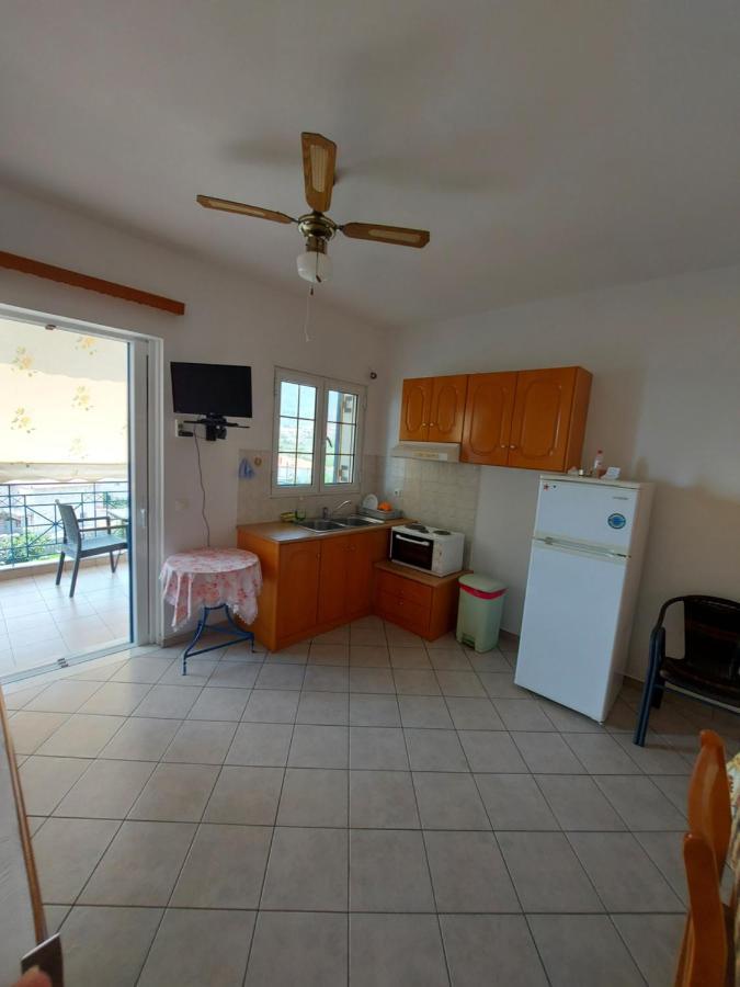 Matina Apartments Tyros Room photo