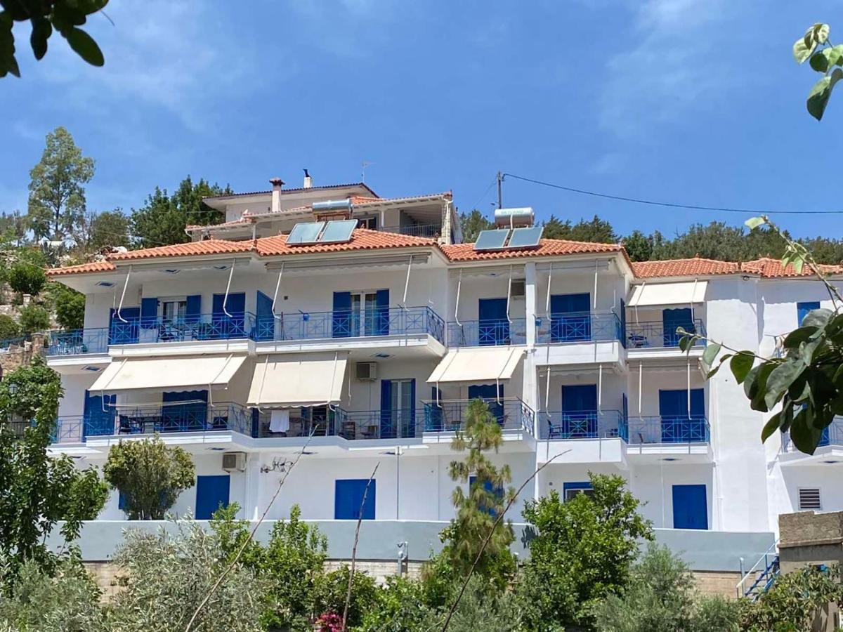 Matina Apartments Tyros Exterior photo