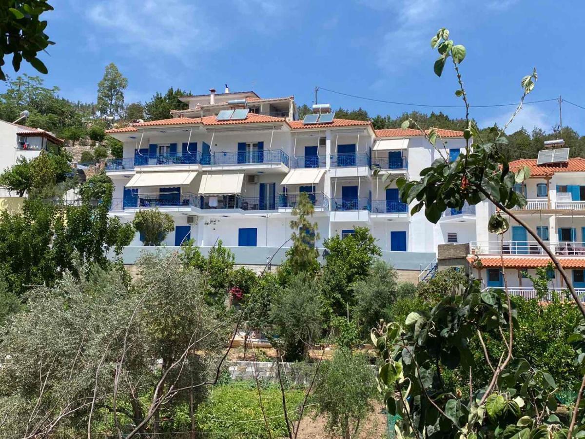 Matina Apartments Tyros Exterior photo