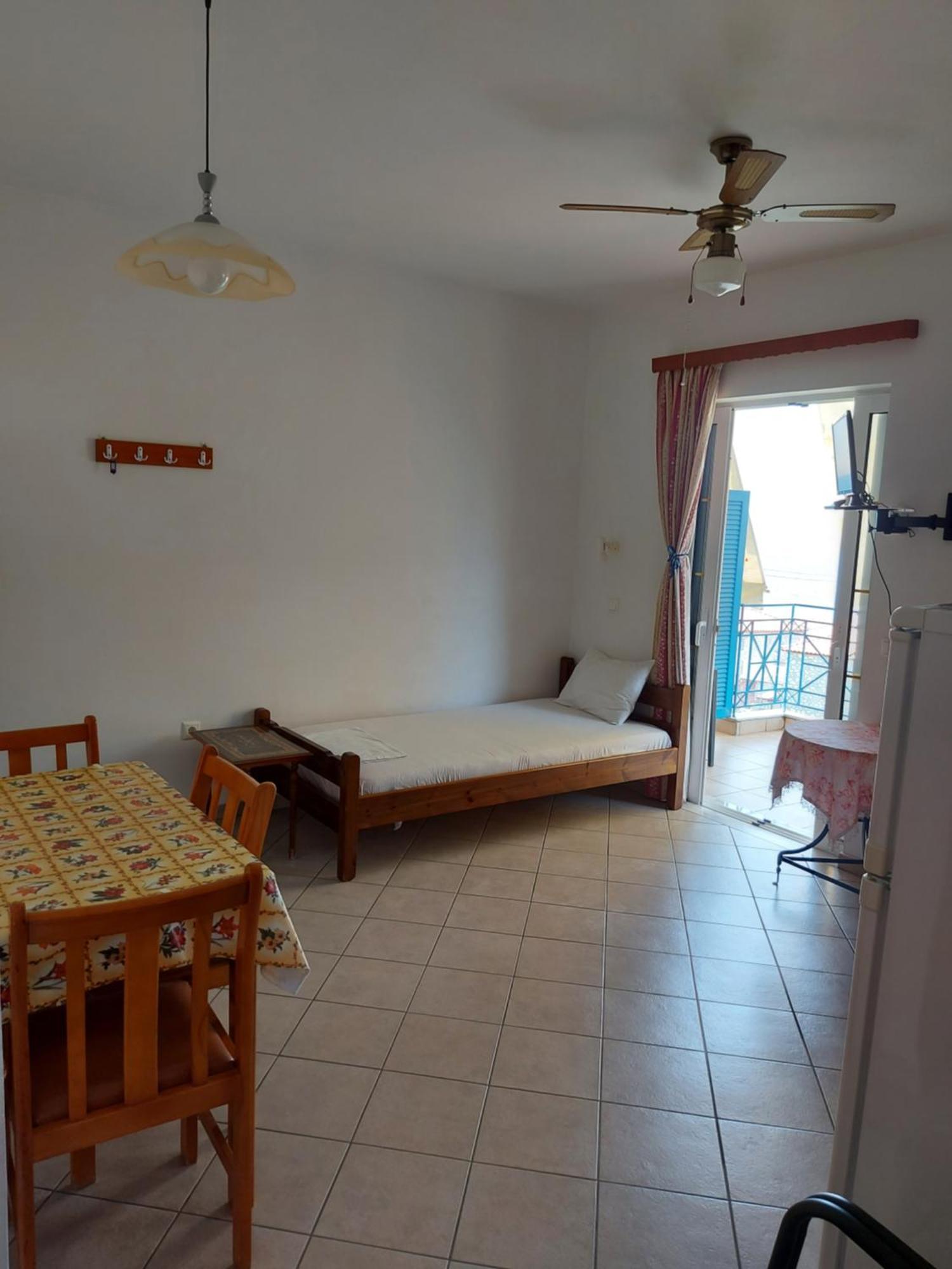 Matina Apartments Tyros Room photo