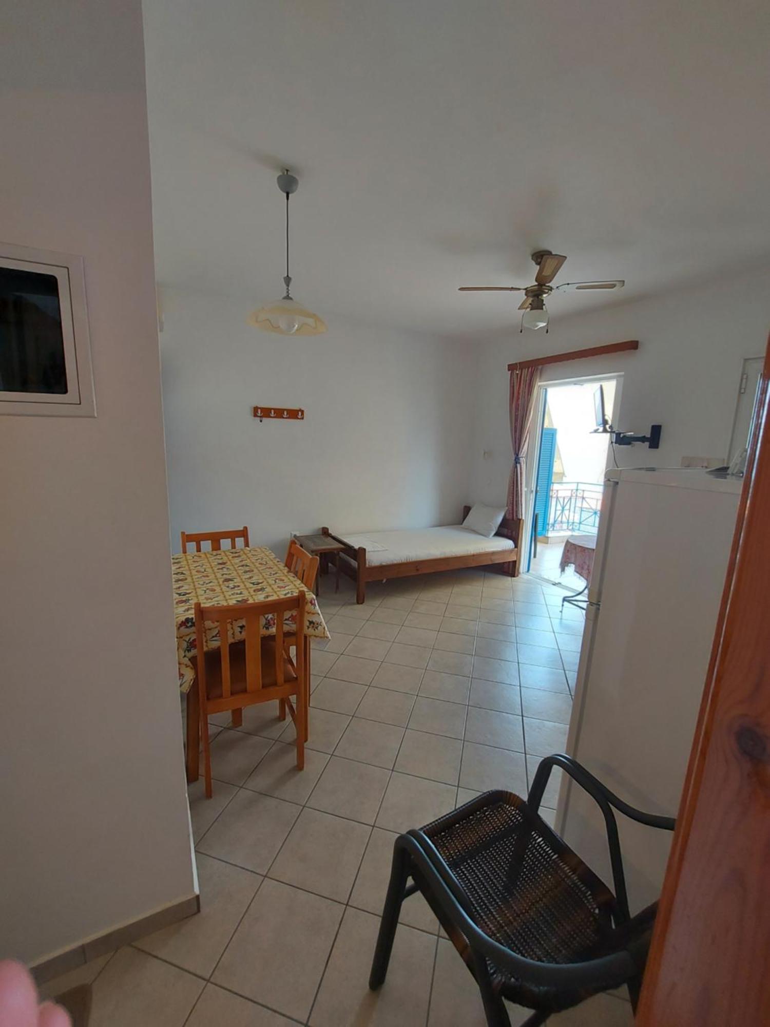 Matina Apartments Tyros Room photo